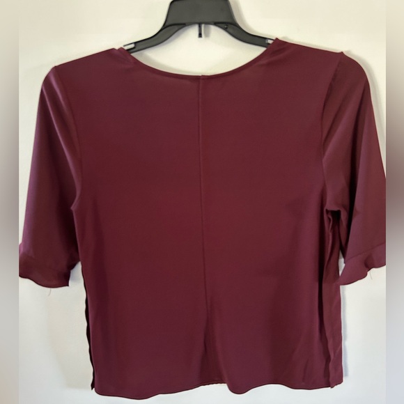 Ann Taylor V Neck top - Picture 7 of 7